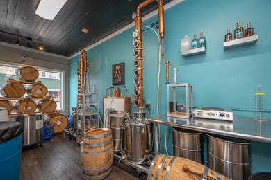 Turnkey micro-distillery with tasting room and outdoor patio - photo 16