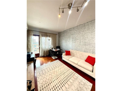 Welcome to this beautiful and wonderfully spaced out 1 bedroom