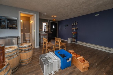 Turnkey micro-distillery with tasting room and outdoor patio - photo 24
