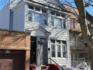 Large 2 family, 2 story semi-detached frame house with a full - photo 3