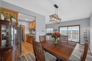 Waterfront living doesn't get much better than this beautifully - photo 8