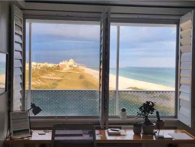 Iconic beachfront studio condo with stunning, unobstructed Gulf - photo 1