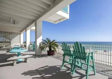 Iconic beachfront studio condo with stunning, unobstructed Gulf - photo 8