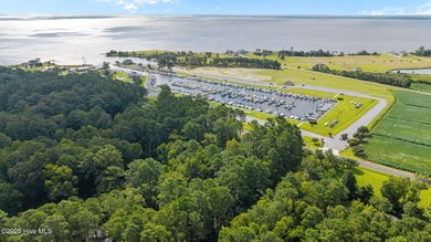 Enjoy stunning water and marina views from this beautiful 0 - photo 22