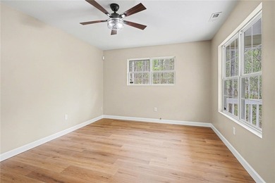 Completely renovated and move-in ready, this 3-bedroom, 2-bath - photo 5