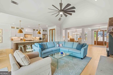NEW PRICE! Nearly 6,000 sq ft of total potential living space in - photo 15