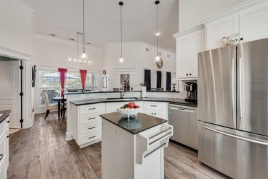 Beautifully Upgraded Lake View Home with Private Mother-In-Law - photo 15
