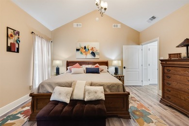 Beautifully Upgraded Lake View Home with Private Mother-In-Law - photo 18