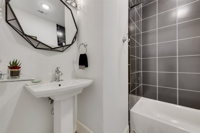 Beautifully Upgraded Lake View Home with Private Mother-In-Law - photo 22