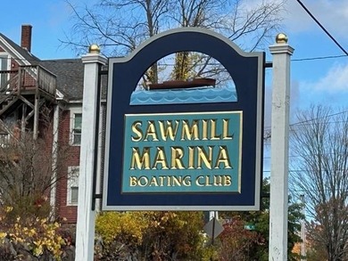 An inviting end unit townhouse-style condominium, minutes to - photo 24