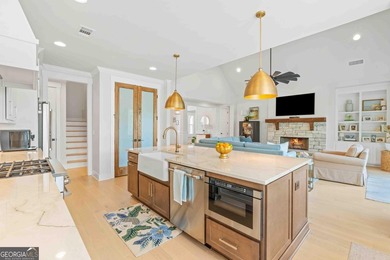 NEW PRICE! Nearly 6,000 sq ft of total potential living space in - photo 25
