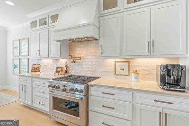 NEW PRICE! Nearly 6,000 sq ft of total potential living space in - photo 26