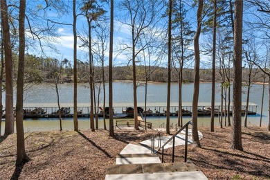 Lake Hartwell views. A private boat slip. And a setting that - photo 28
