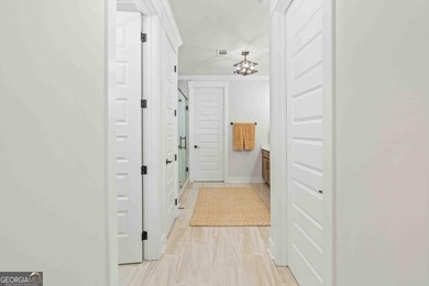 NEW PRICE! Nearly 6,000 sq ft of total potential living space in - photo 30