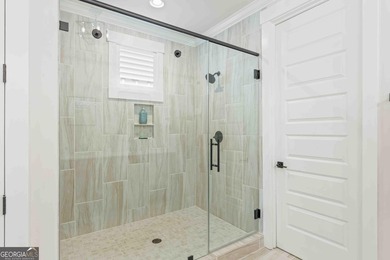 NEW PRICE! Nearly 6,000 sq ft of total potential living space in - photo 32