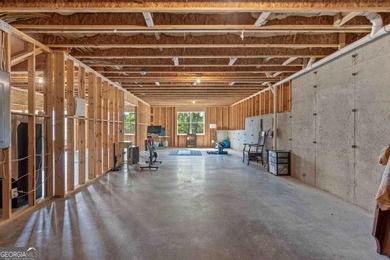 NEW PRICE! Nearly 6,000 sq ft of total potential living space in - photo 46