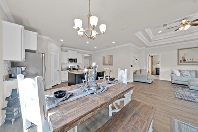 LOCATION! GATED COMMUNITY! MOVE IN READY! RENTALS SIX MONTHS OR - photo 4