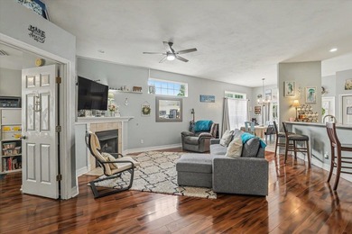 Spacious 4-bedroom, 2-bath home situated on a desirable corner - photo 6