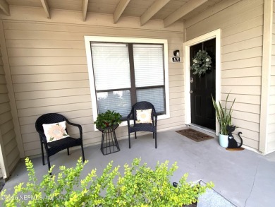 Lake Condo For Sale in Jacksonville, Florida