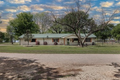 Lake Home For Sale in East Tawakoni, Texas