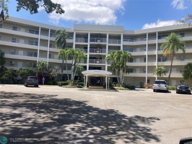 Lake Condo For Sale in Pompano Beach, Florida