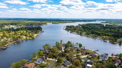 Corner, cul-de-sac lot located in a gated, lakeside, golf course - photo 16