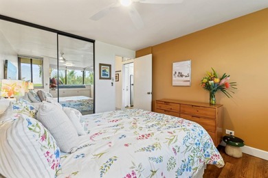 Live on the Beach! Wake up to the sound of waves in this direct - photo 31