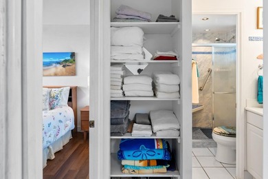 Live on the Beach! Wake up to the sound of waves in this direct - photo 37