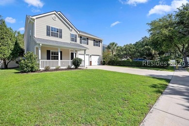 Set on a quiet cul-de-sac, 41 Lakeside Drive offers a sense of - photo 40