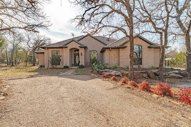 Welcome to your perfect lake retreat in Gordon, Texas! Just a - photo 3