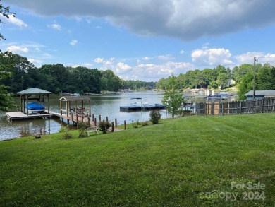 Lake Home For Sale in Sherrills Ford, North Carolina