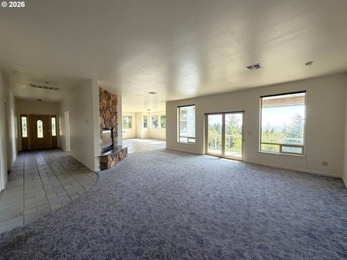 Enjoy peaceful COASTAL LIVING in this custom-built 2006 home - photo 5
