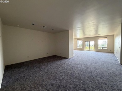 Enjoy peaceful COASTAL LIVING in this custom-built 2006 home - photo 8