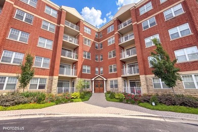 (private lake, pond, creek) Condo For Sale in Itasca Illinois