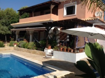 4 bed villa in  Bonalba Golf Resort, Alicante. - photo 1
