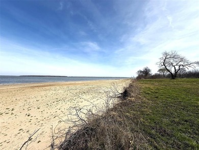 Cedar Creek Lake Lot For Sale in Kemp Texas