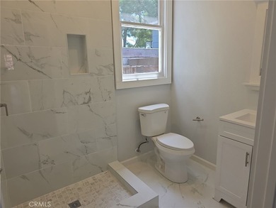 BACK ON THE MARKET! Seller will credit buyer for interest rate - photo 27