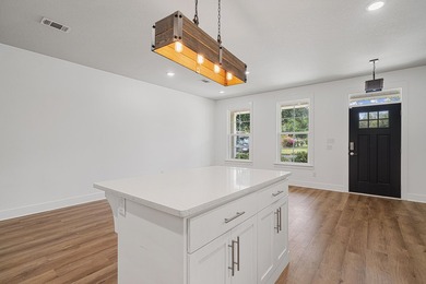 SELLER SAYS - THIS MUST GO! Now priced below comps & ideally - photo 10
