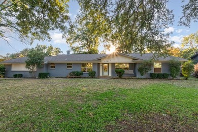 Lake Lewisville Home Active Under Contract in Lewisville Texas