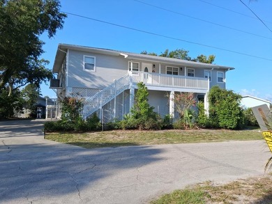 RARE OPPORTUNITY!!! Beautiful Suwannee, Florida home on Holiday - photo 2