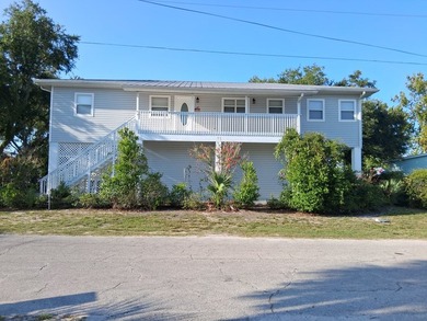 RARE OPPORTUNITY!!! Beautiful Suwannee, Florida home on Holiday - photo 5