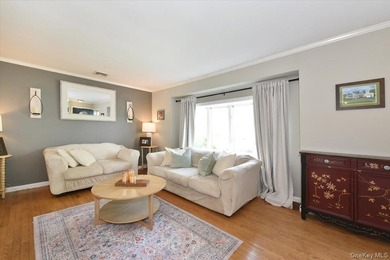 Charming Expanded Cape nestled mid-block offering 4 bedrooms - photo 7