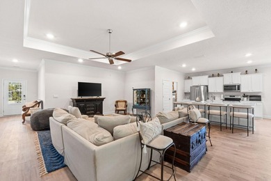 Welcome to this beautifully maintained single-story ranch style - photo 13
