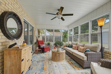 Gorgeous Coastal Home with exceptional craftsmanship and - photo 8