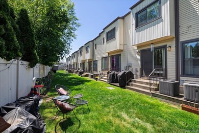 This Townhouse lives large with more than 1,500 square feet of - photo 22