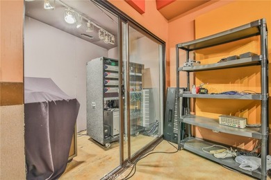 Wow! Wow! Wow! Come see this amazing Opportunity to own a - photo 33