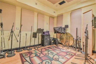 Wow! Wow! Wow! Come see this amazing Opportunity to own a - photo 34