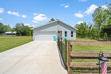 Welcome to this like-new 2024 construction home in the desirable - photo 2