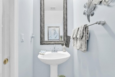 Beautifully maintained 3-bedroom, 2.5-bath townhome offers 1,554 - photo 13