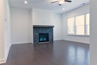 Like-new West-facing Ashton Woods home 4 bedrooms | 4 bathrooms - photo 6